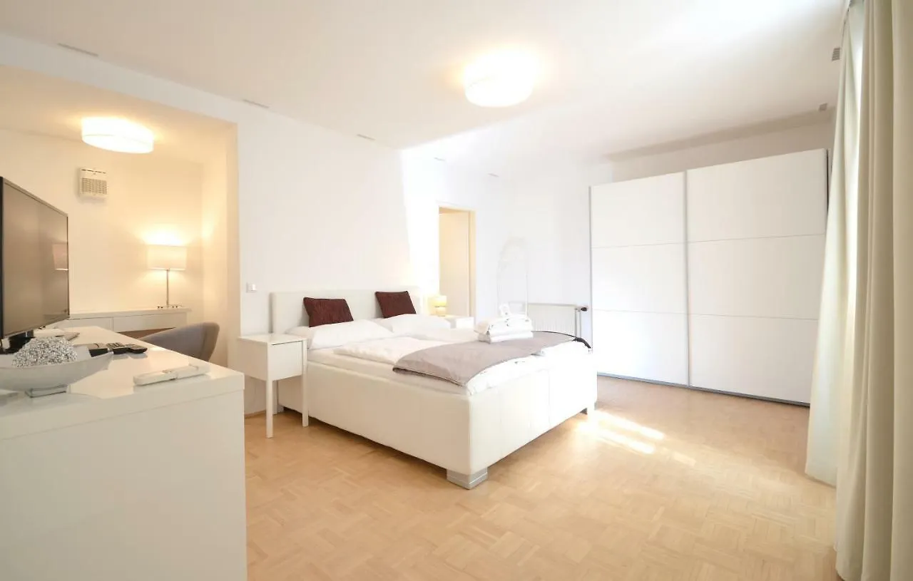 City Center Residence Near Stephansdom Vienna Apartment